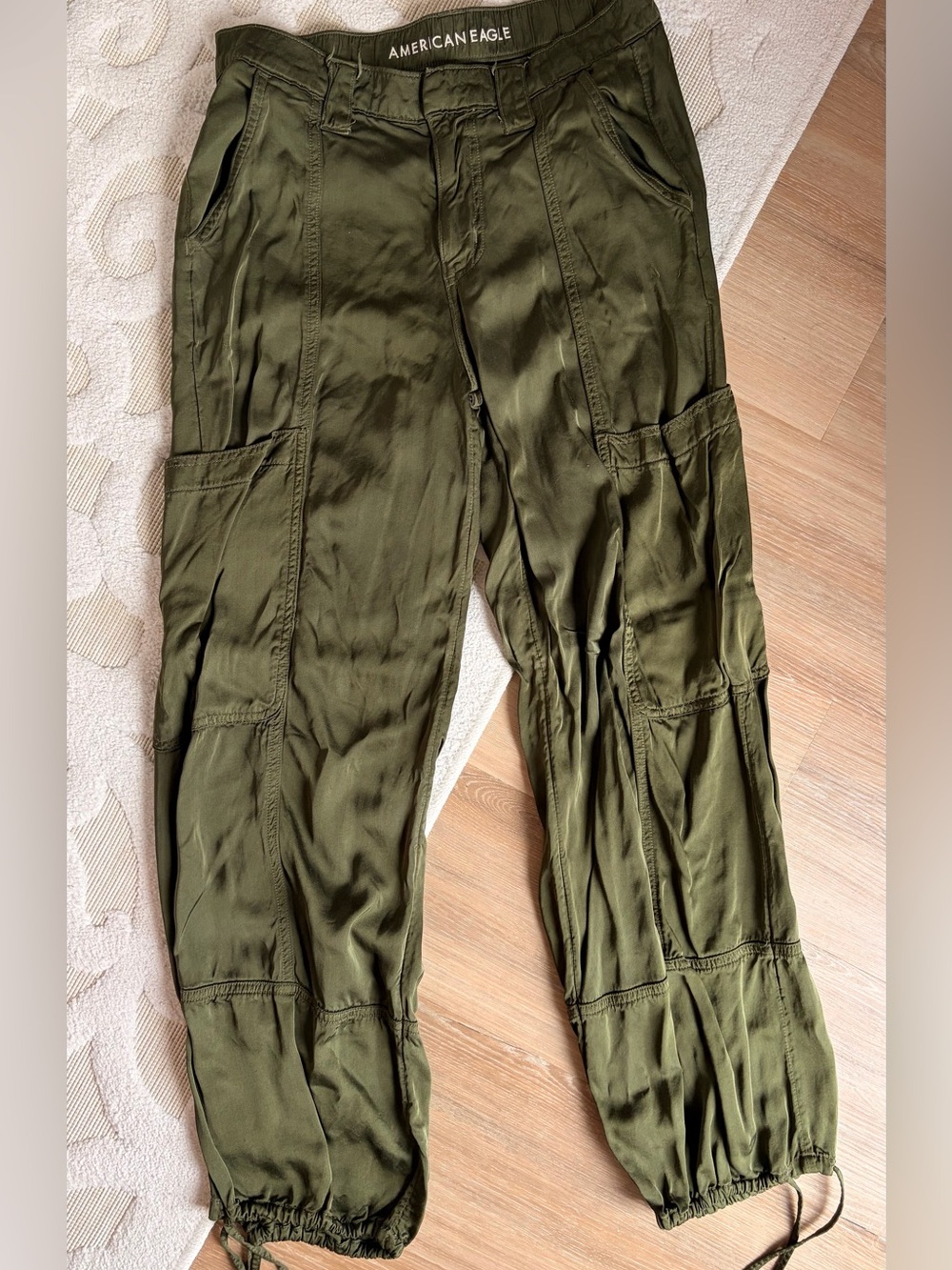 American Eagle Outfitters satin Olive Green Utility Jogger Pants size 4
